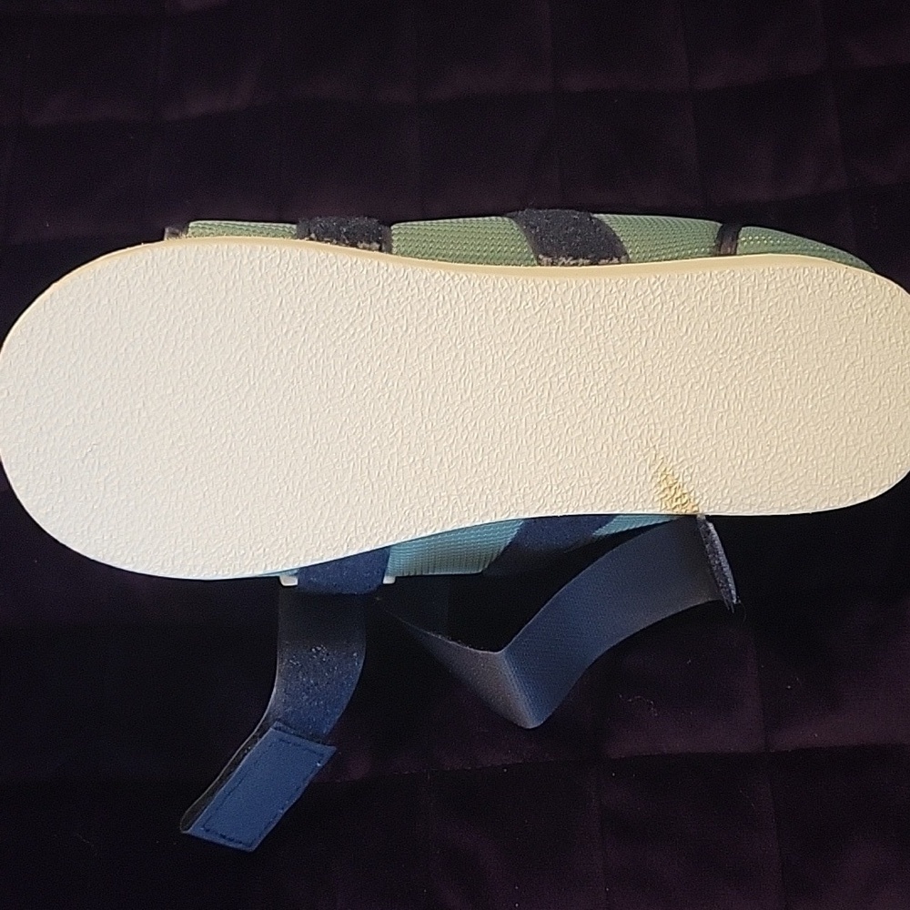 Foot Brace/post Op Shoe - Picture 9 of 10